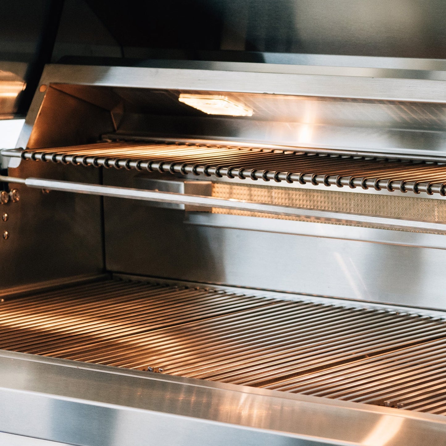 American Made Grills Estate - 30" Gas Grill NG/LP