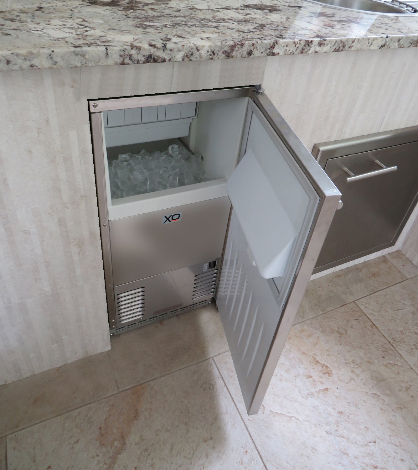 XO 15" PANEL CLEAR GOURMET ICE MAKER