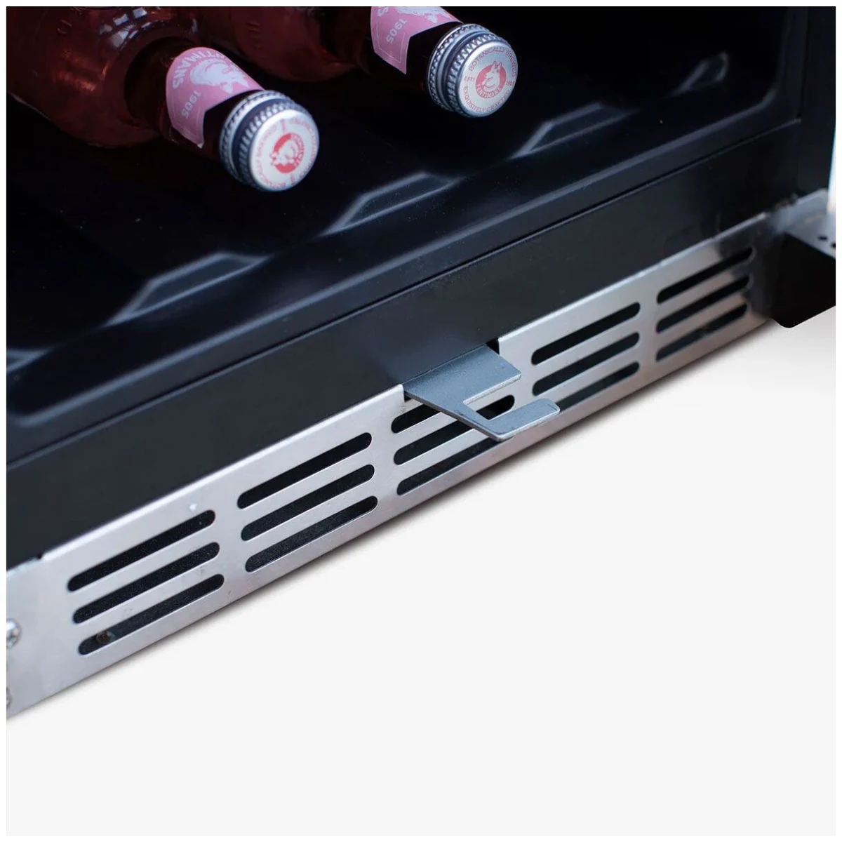 American Made Grills - 15" 3.2c Outdoor Rated Single Zone Wine Cooler