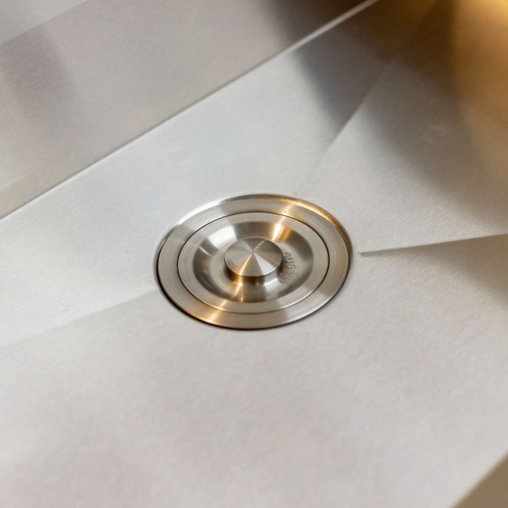 True Flame 32" Farmhouse Sink (Package)