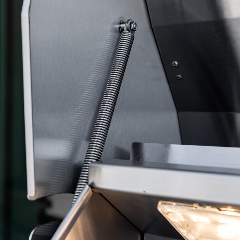 Summerset -  TRL Pro 32" Grill w/ insulated jacket