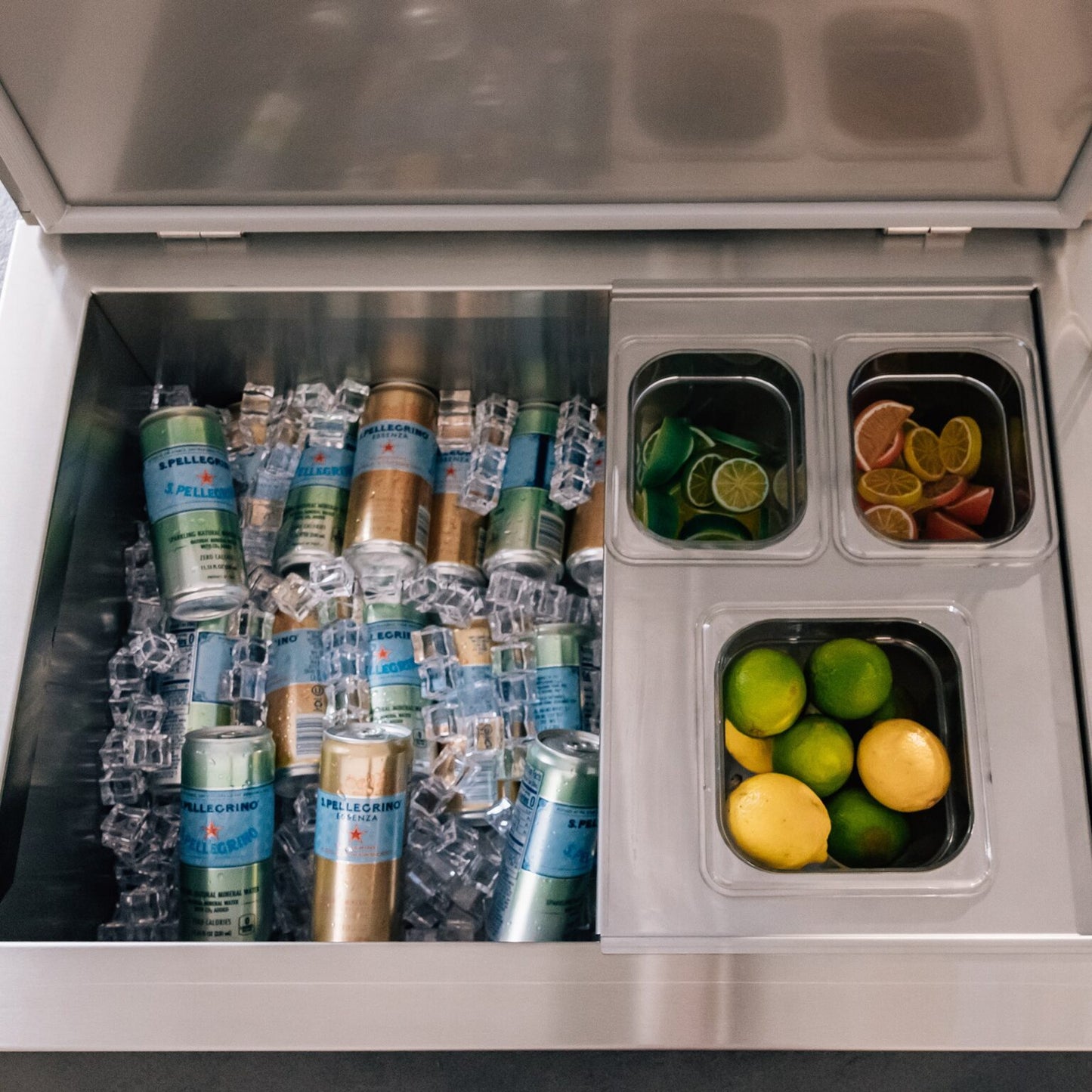 Summerset - 28"x 21" 2.7c Drop-In Ice Chest