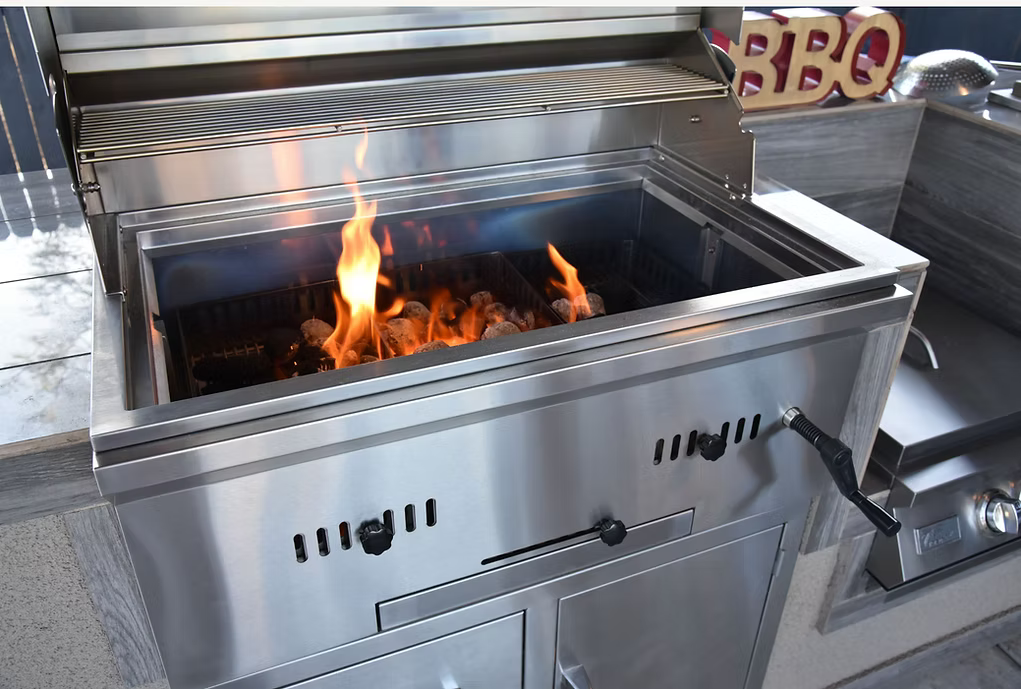 Kokomo - 32” Built in Stainless Steel Charcoal BBQ Grill with Temperature Gauge