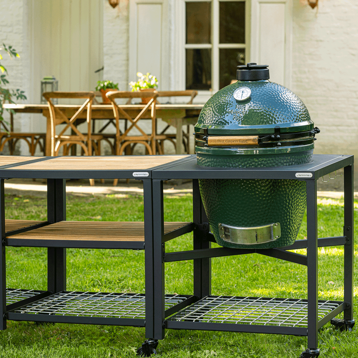 Big Green Egg - Large Big Green Egg (Surface Mounted)