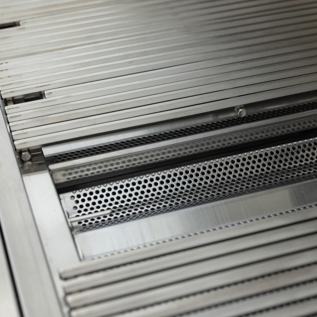 Blaze LTE PRO 40" 5-Burner Gas Grill w/ insulated jacket