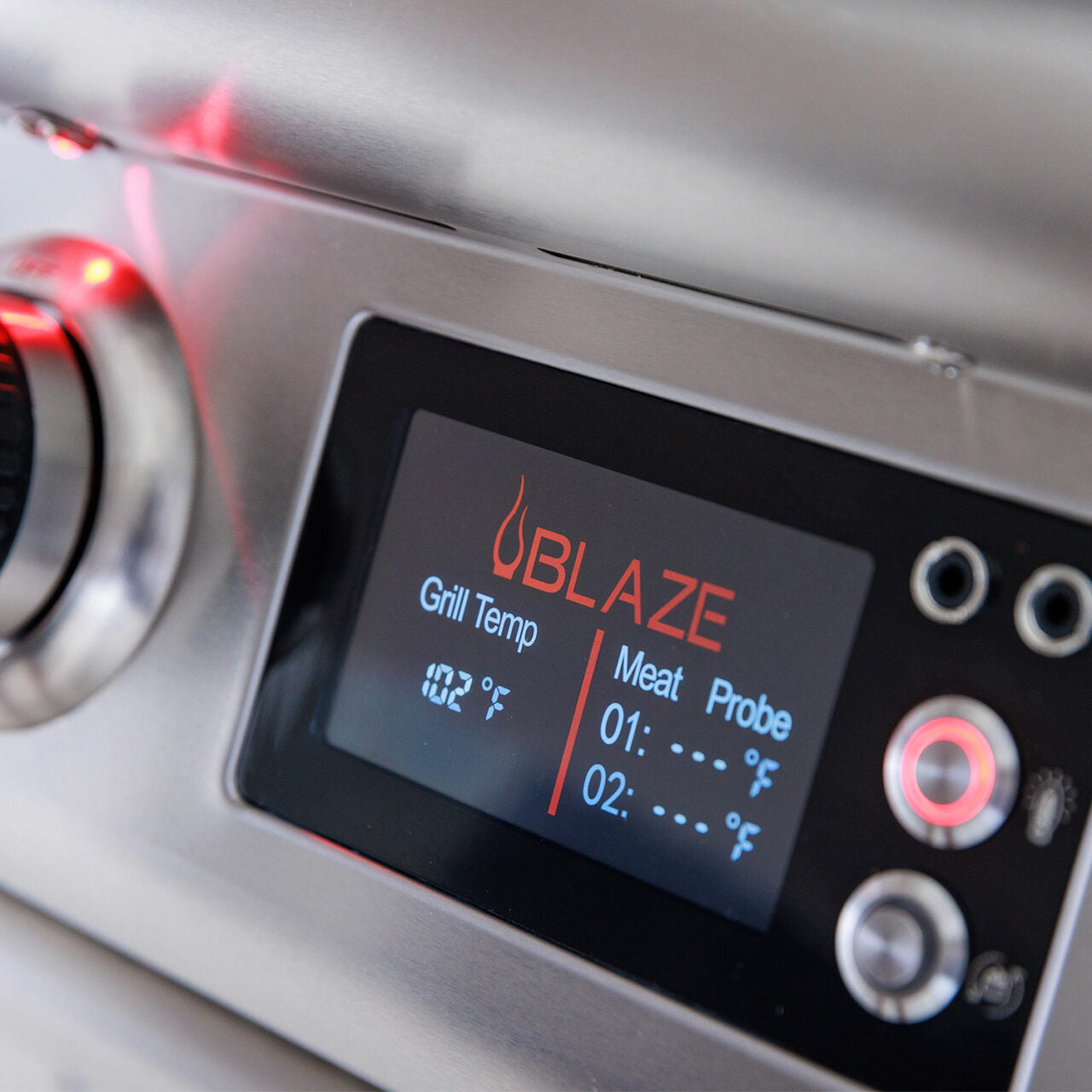 Blaze 26" Built-In Gas Outdoor Pizza Oven w/insulated jacket
