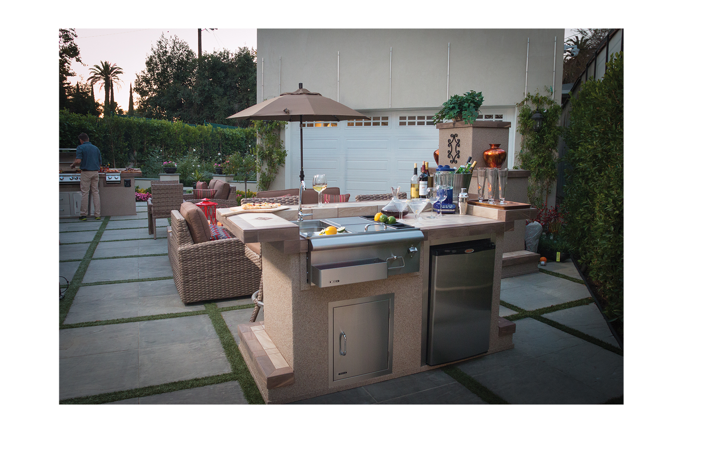 Bull - Stainless Steel 30" Bar Center w/sink