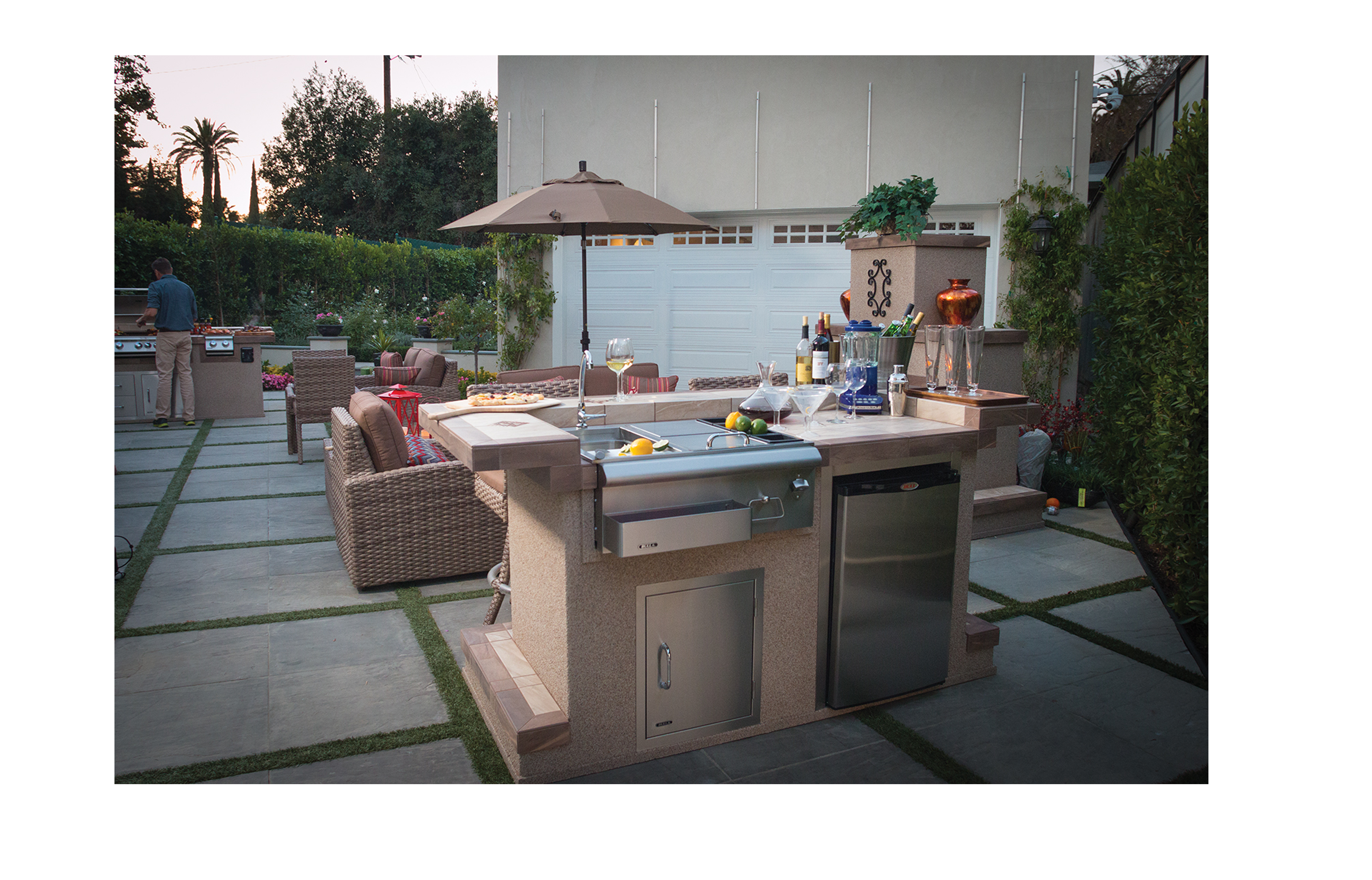 Bull - Stainless Steel 30" Bar Center w/sink