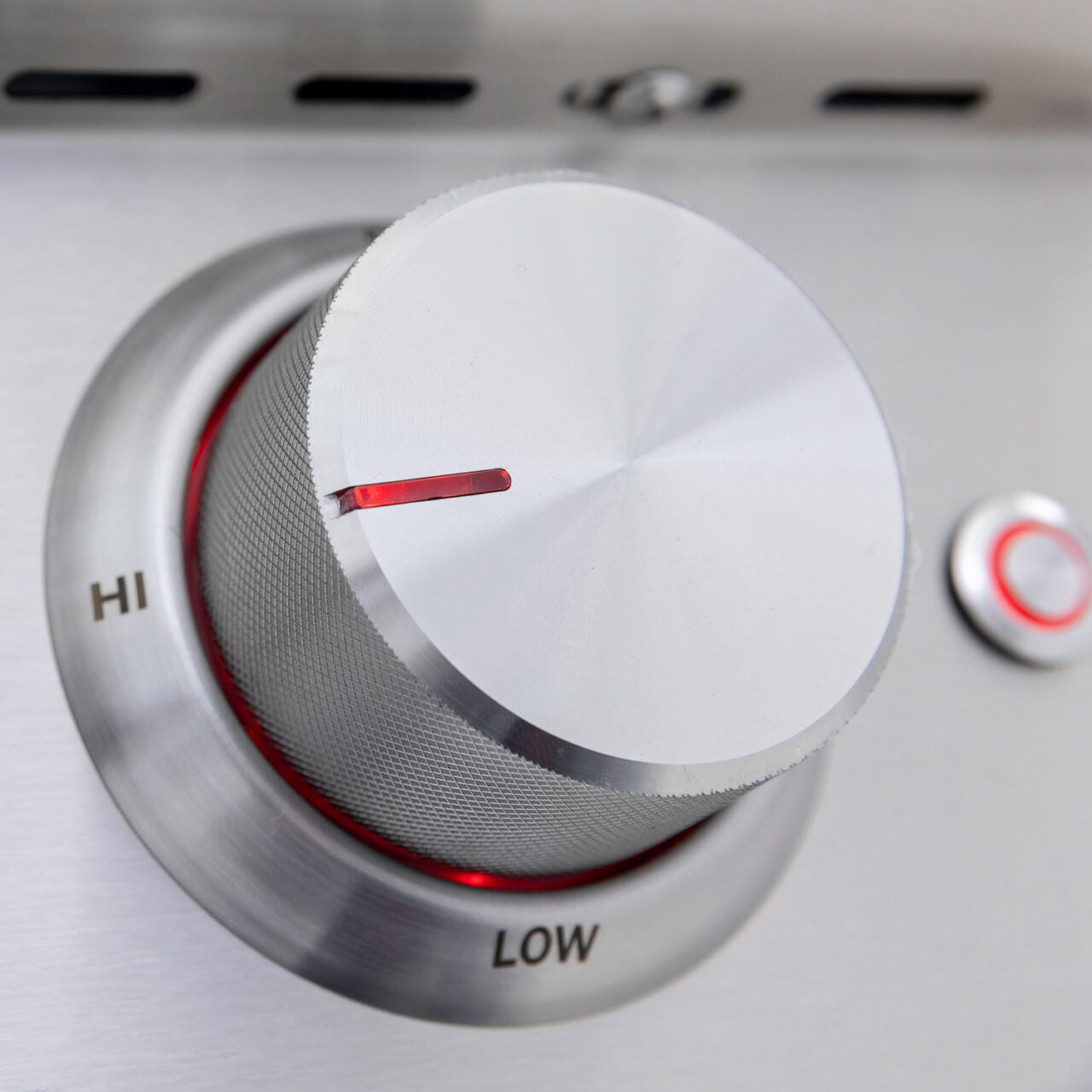 Blaze LTE+ 32" 4-Burner Built-In Gas Grill w/insulated jacket