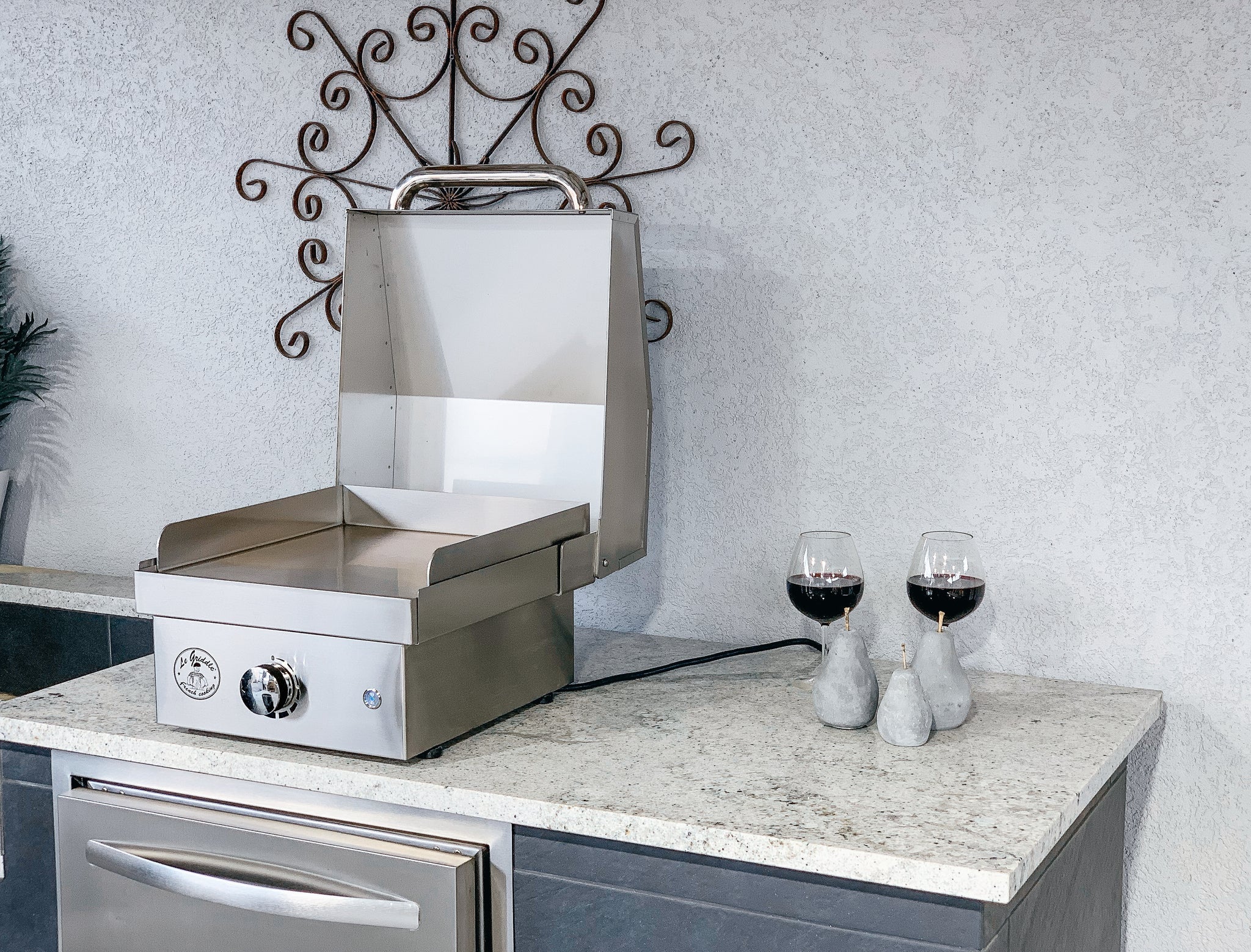 Le Griddle The Wee Electric Griddle