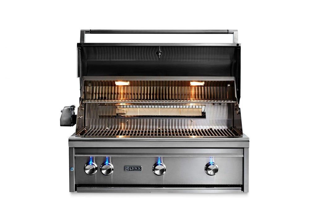 Lynx 36” Professional Built in Grill with All Ceramic Burners and Rotisserie w/ insulated jacket