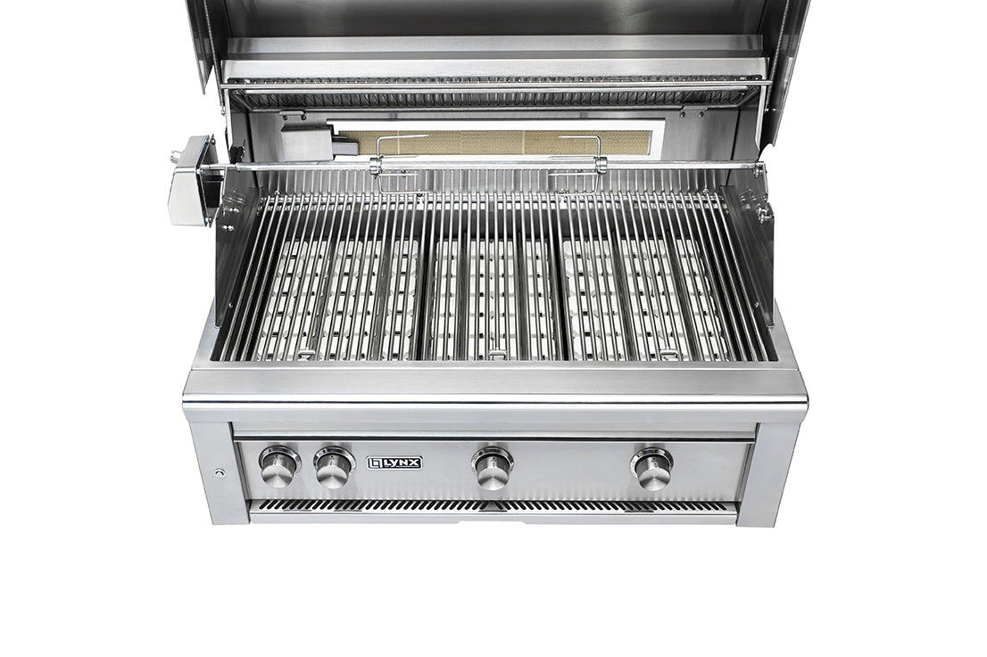 Lynx 36” Professional Built in Grill with All Ceramic Burners and Rotisserie w/ insulated jacket