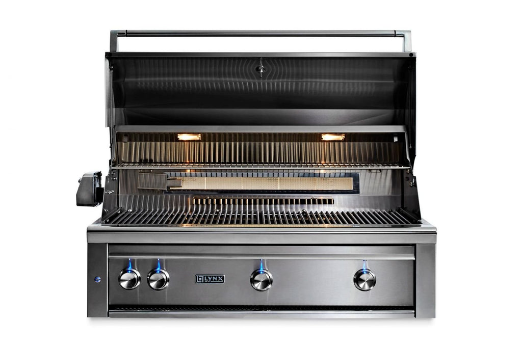 Lynx 42" Professional Built in Grill with 1 Trident Infrared Burner and 2 Ceramic Burners and Rotisserie w/insulated jacket