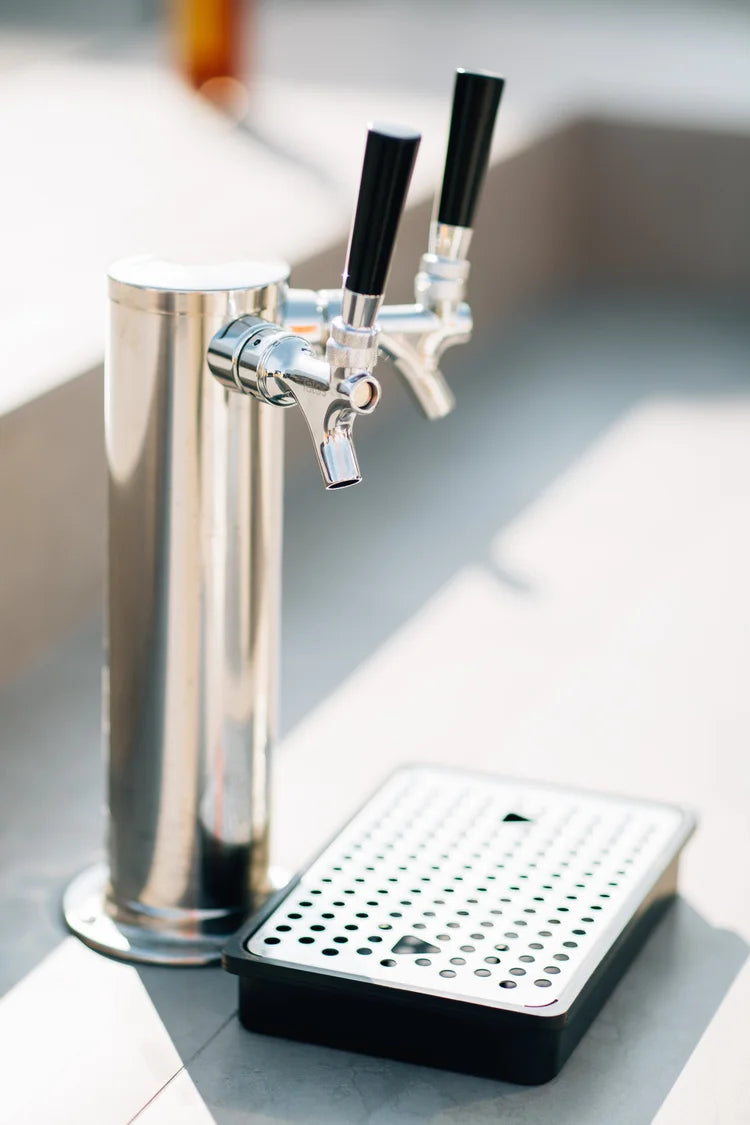 Novo 24" Deluxe Double-Tower Kegerator