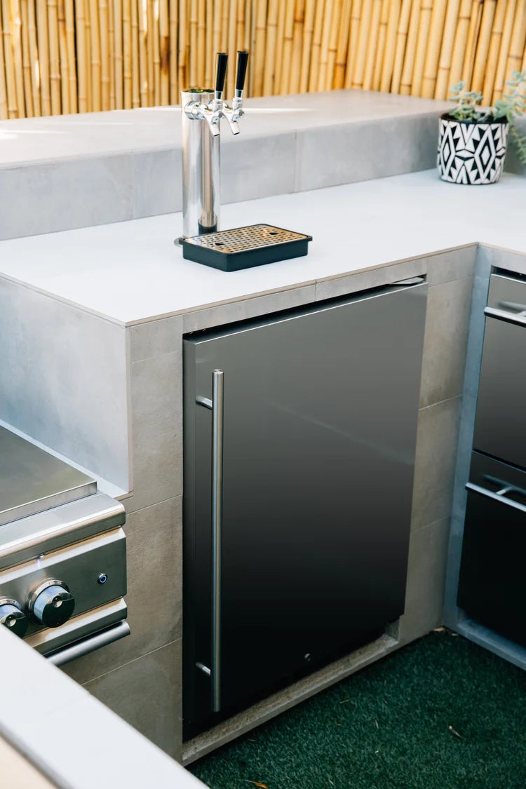 Novo 24" Deluxe Double-Tower Kegerator