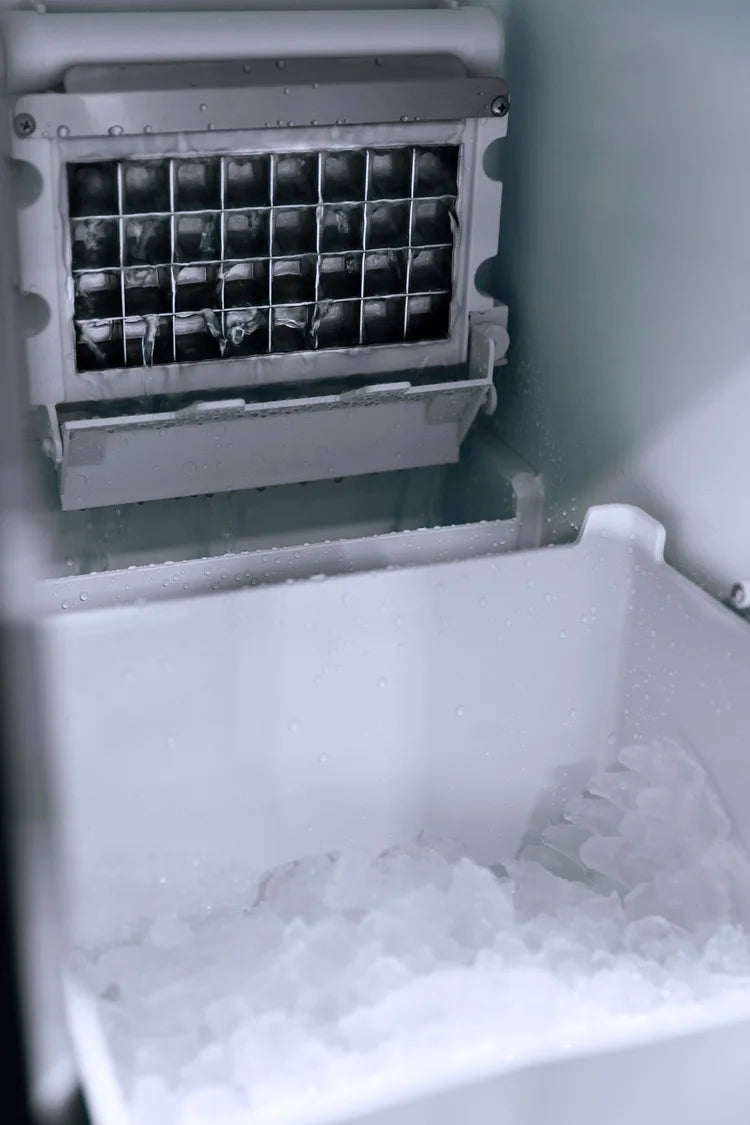 Novo 15" Deluxe Ice Machine