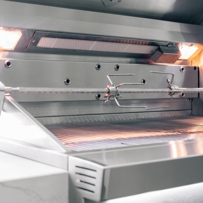 Summerset - Quest Series 36" Grill w/ insulated jacket