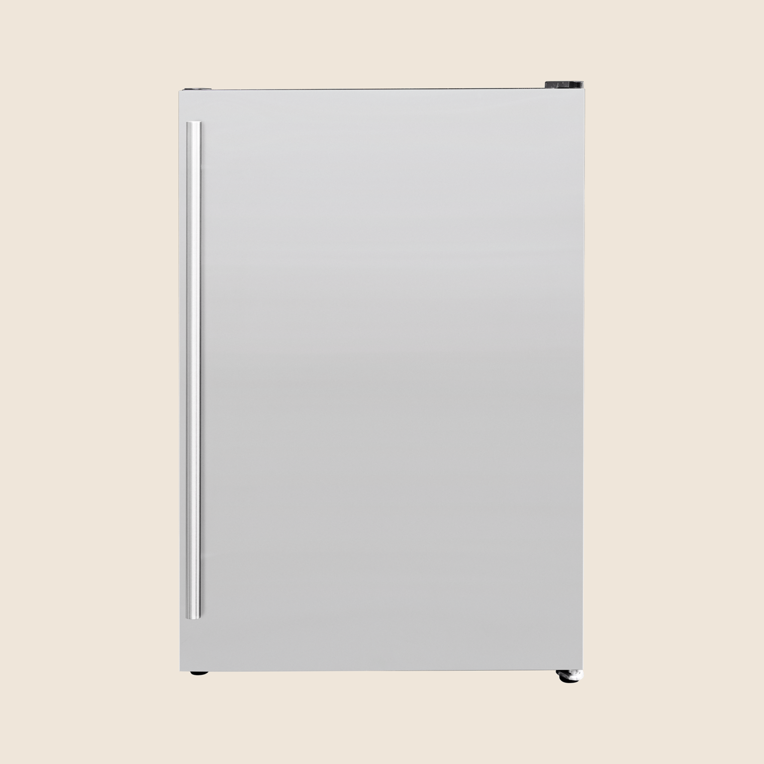 Summerset - 22" Deluxe Outdoor Approved Compact Refrigerator / Right Handle