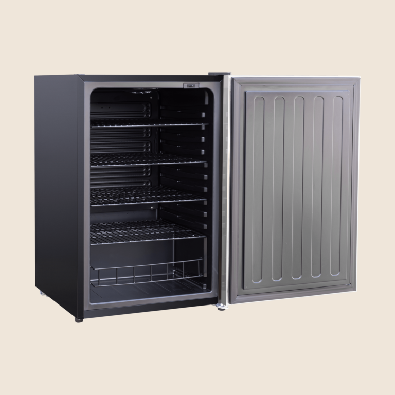 Summerset - 22" Deluxe Outdoor Approved Compact Refrigerator / Right Handle