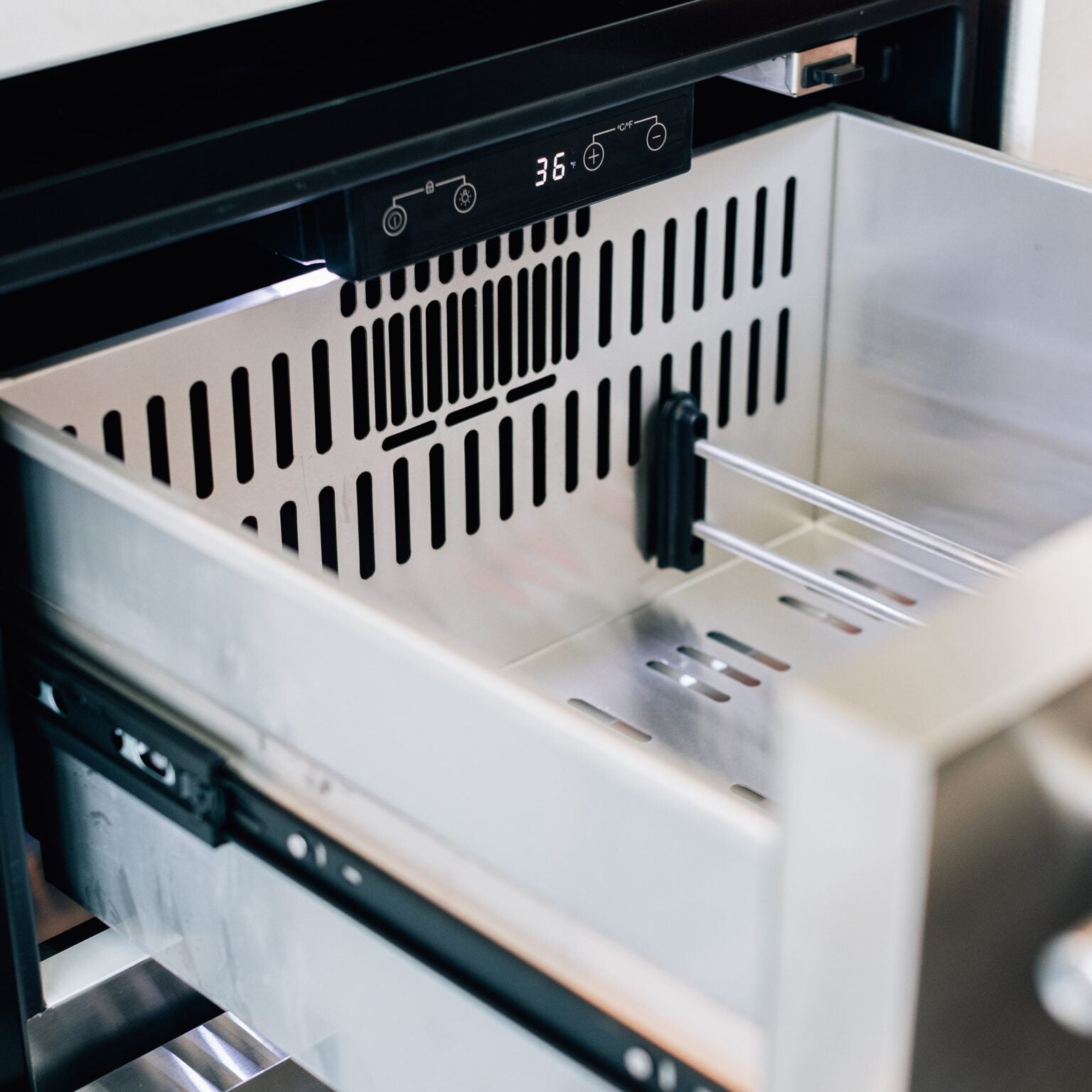 Summerset - 24" Outdoor Rated 2-Drawer Refrigerator