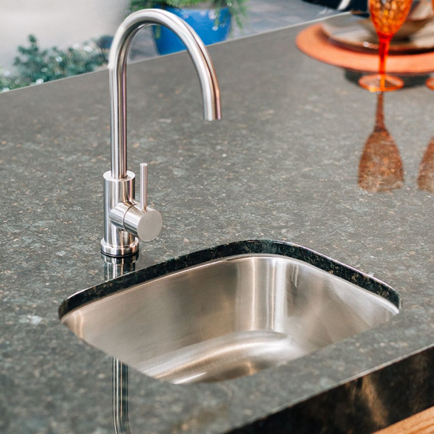 Summerset - 19"x 15" Undermount Sink