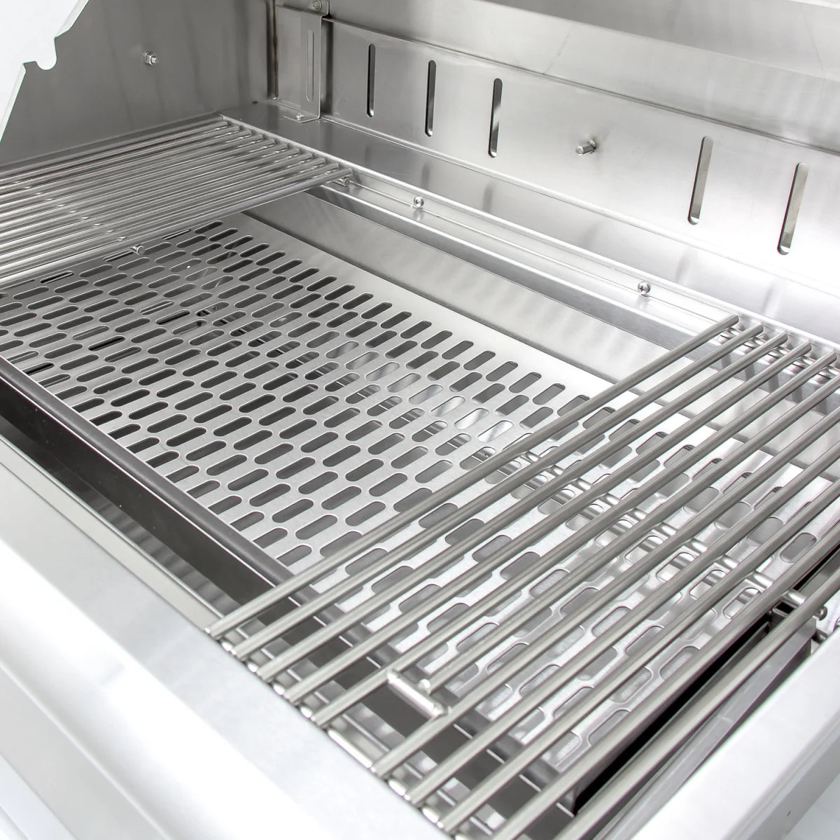 Blaze 32" Built-In Stainless Steel Charcoal Grill