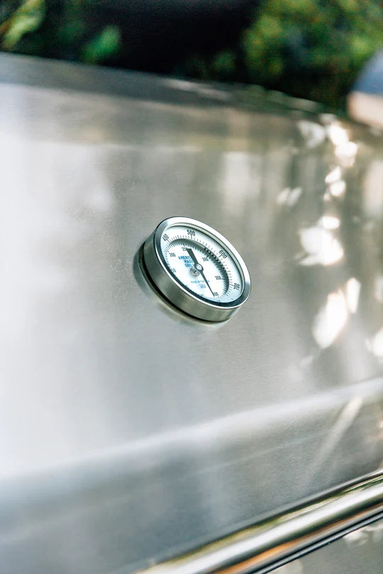 American Made Grills - Estate - 30" Gas Grill w/ Insulated Jacket