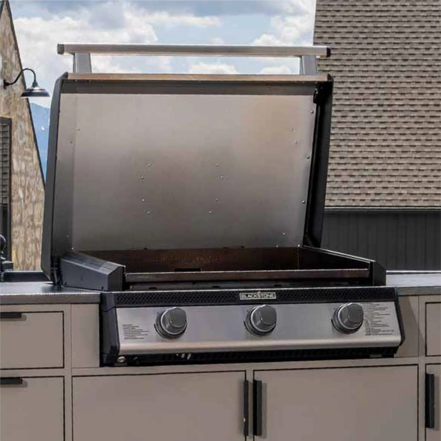 Blackstone 28" Drop-in Griddle with Hood (Natural Gas)