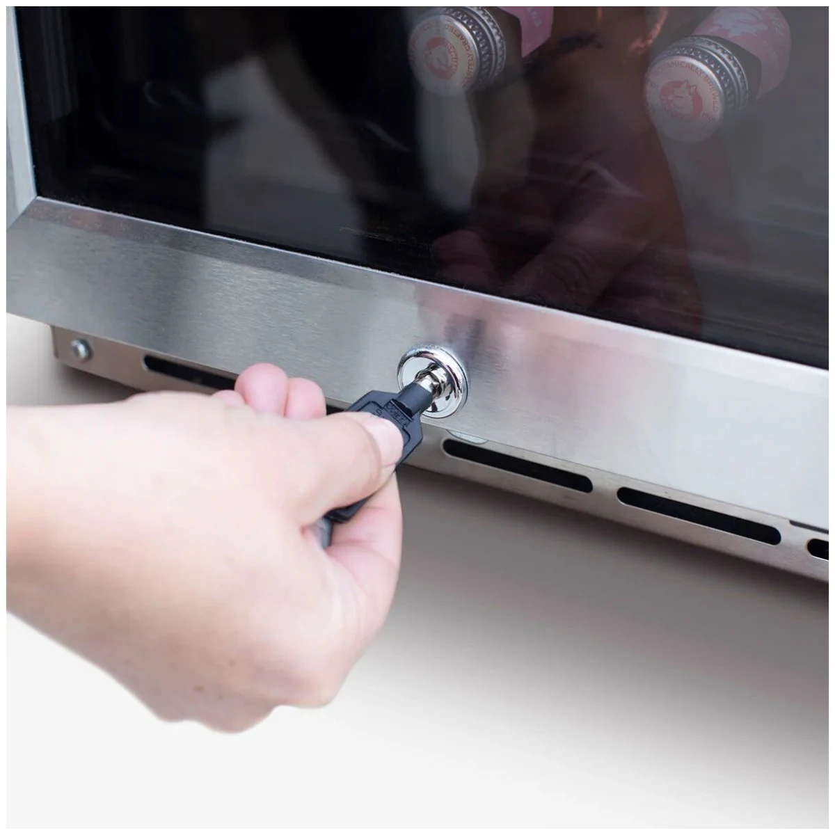 American Made Grills - 15" 3.2c Outdoor Rated Single Zone Wine Cooler