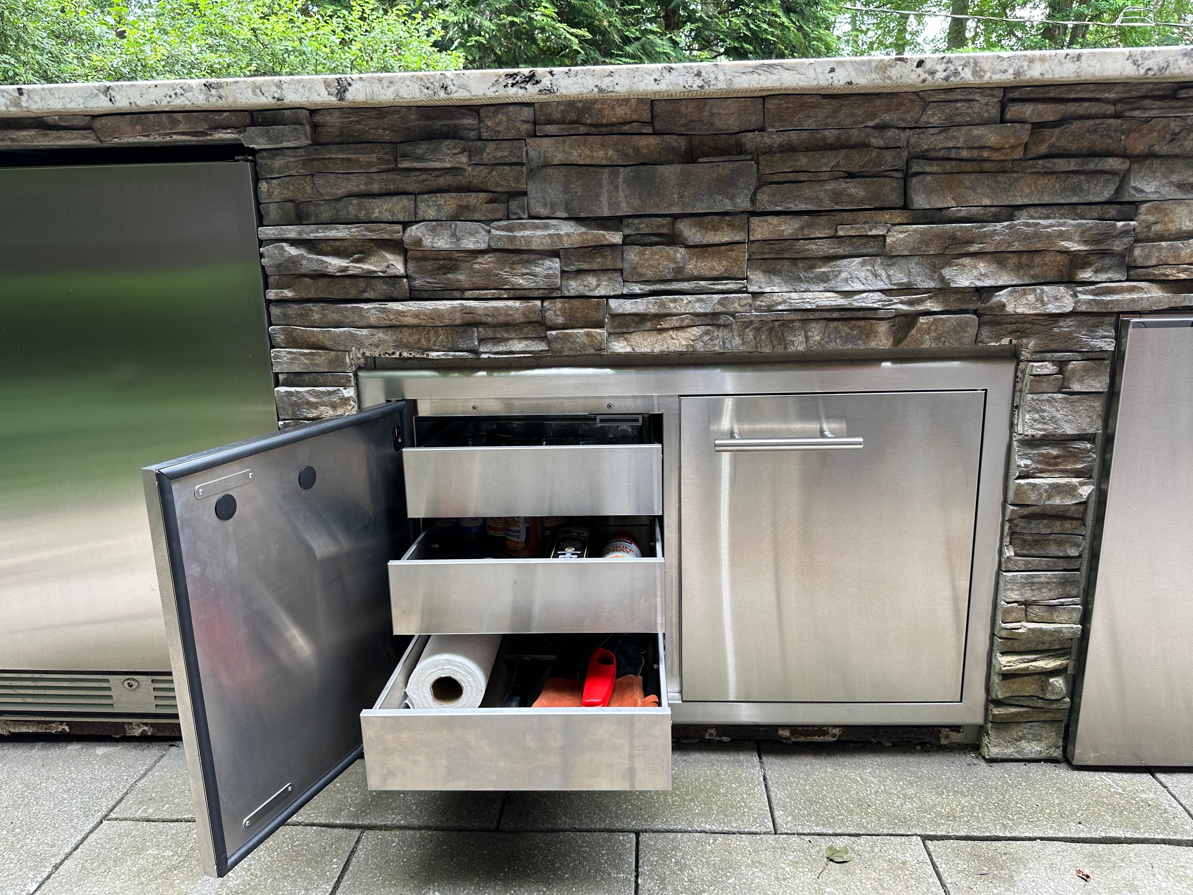 XO 36" SEALED PANTRY, STAINLESS STEEL